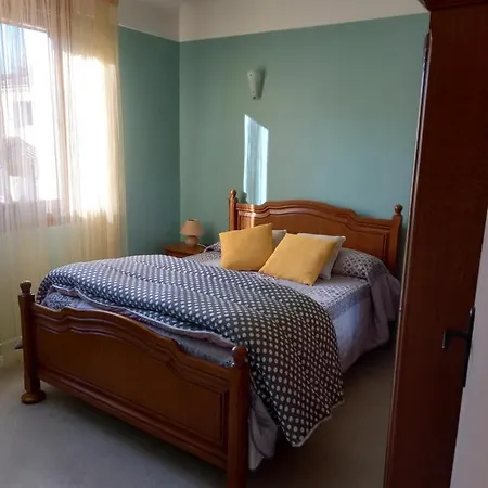 Emile Apartamento Meyras